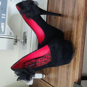 Black High heel pump